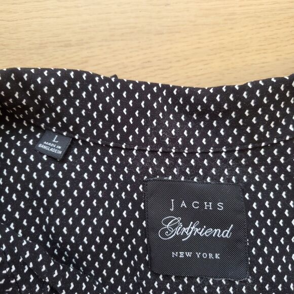 Jachs Girlfriend Black White Heart Button-Up Shirt - Picture 5 of 8